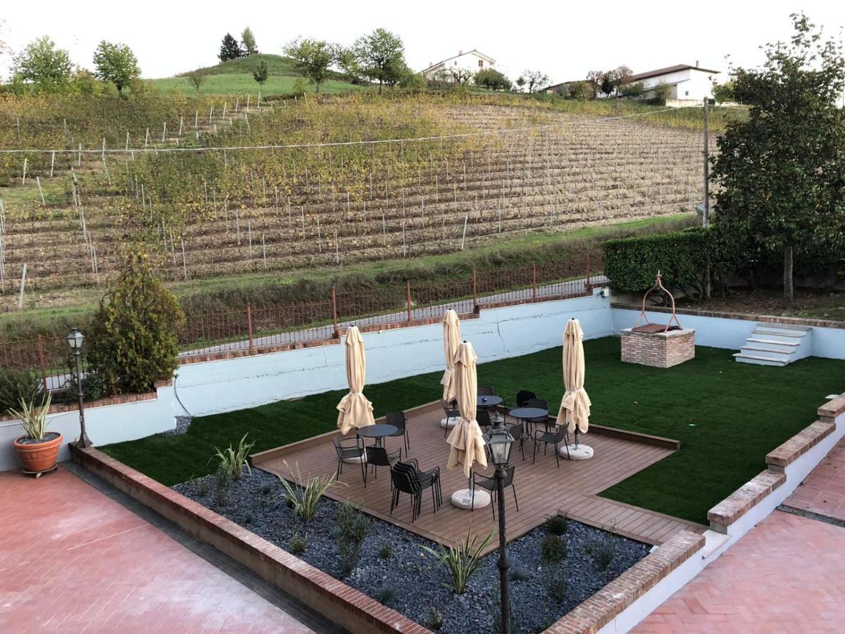 몬테그로소 다스티 Cascina La Badia B&B 외부 사진