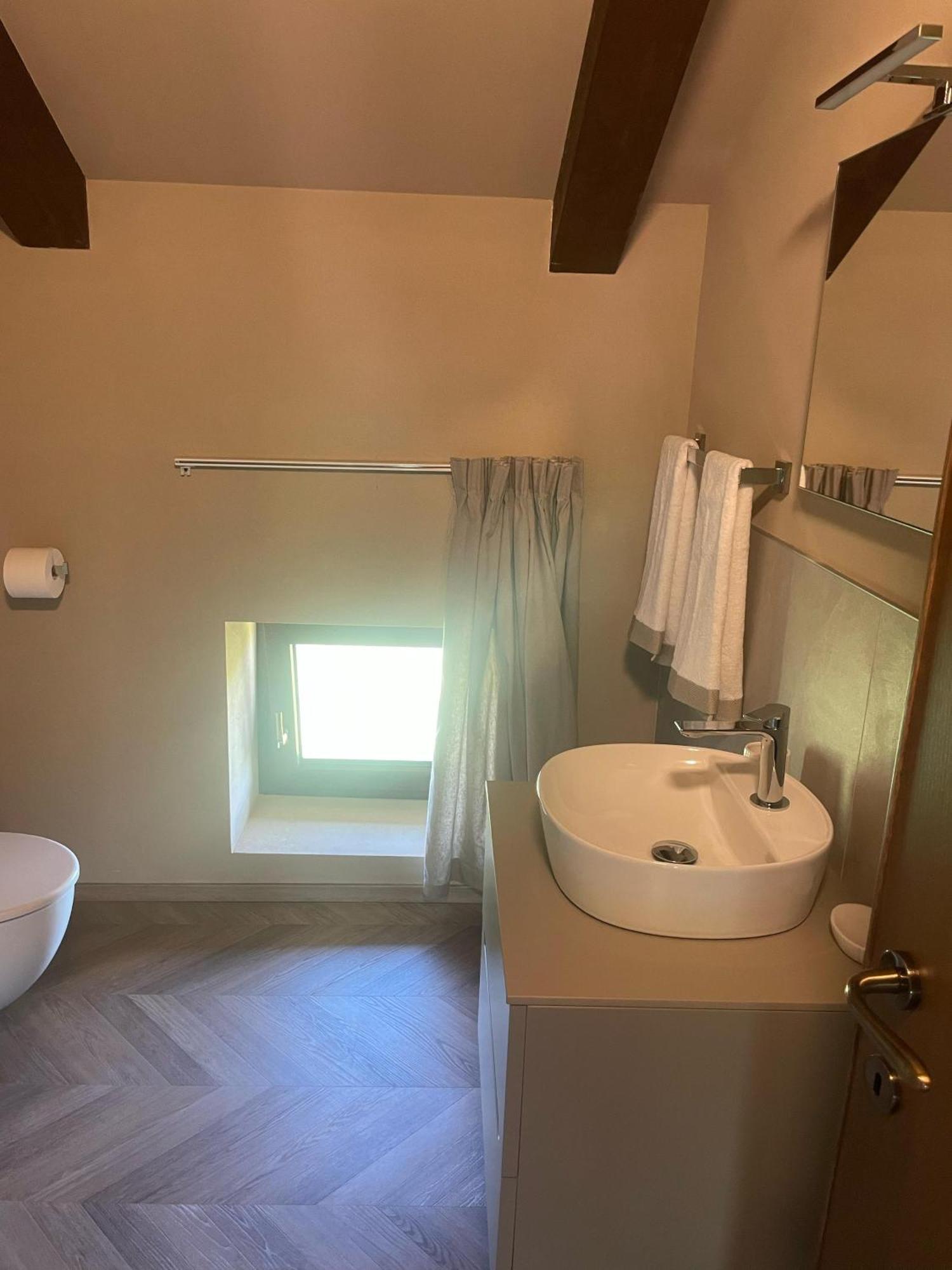 몬테그로소 다스티 Cascina La Badia B&B 외부 사진